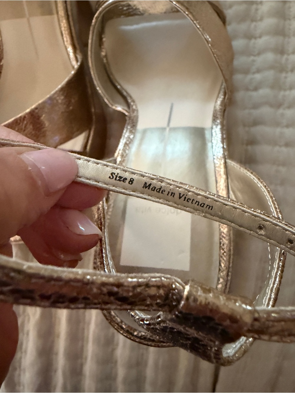 Never Worn Dolce Vita Women's Metallic Gold Platform Sandals w/ Ankle Strap Sz 8 - Picture 5 of 5